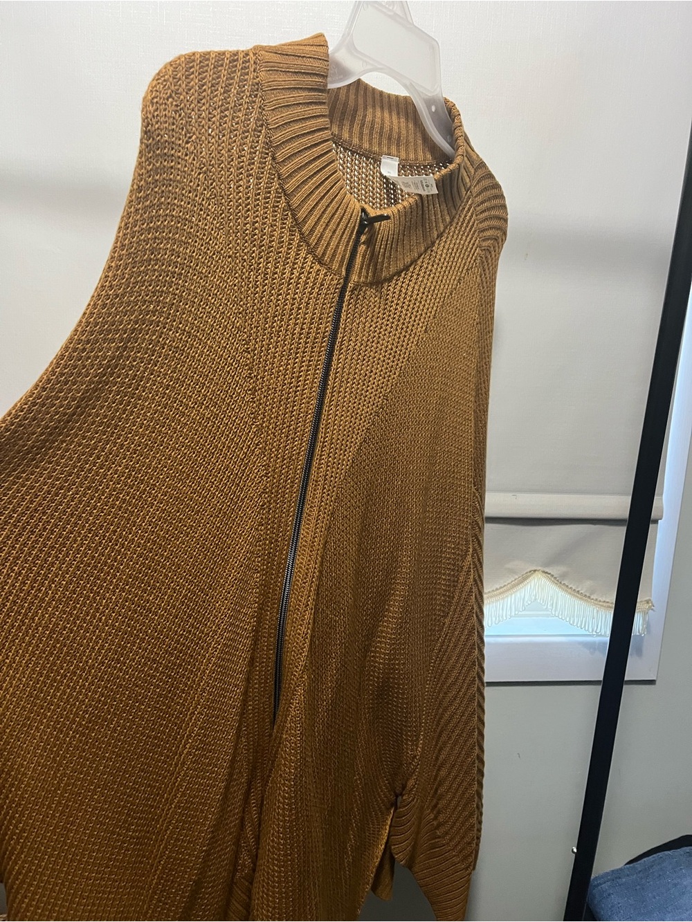 Lululemon Classic Zip-Front Women's Knit Sweater in Caramel Brown